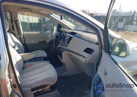 2011 Toyota Sienna Le V6 из США, поврежденный, VIN 5TDKK3DC6BS045064